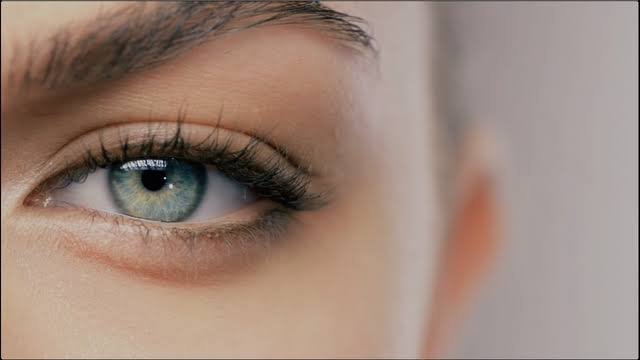 Clear eyes