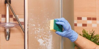 clean a shower screen properly
