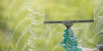 to clean windows without streaks