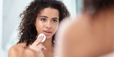 remove make-up in an evening routine