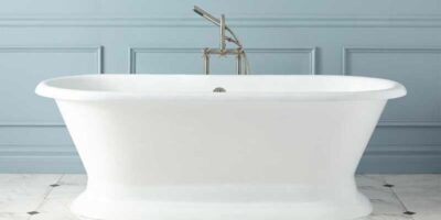 repair a scratch on a bathtub easily