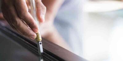 How to cut glass correctly at home