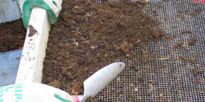 build a compost sieve