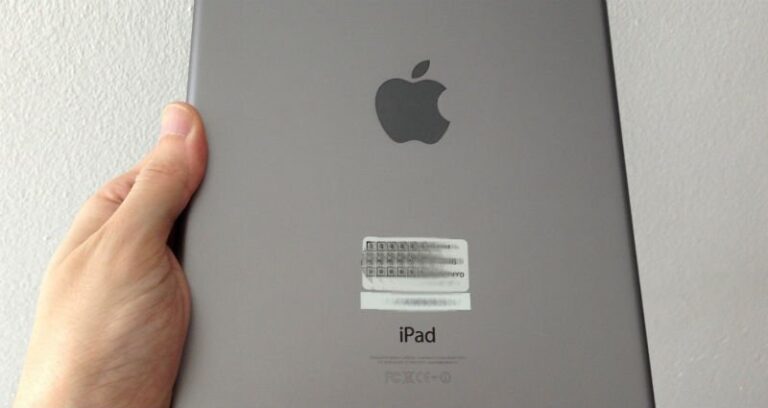 How to remove scratches from an iPad