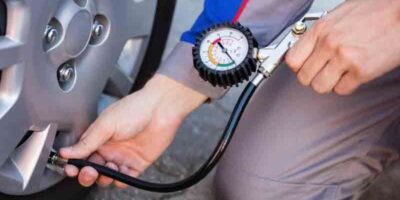 measure the car tire pressure car maintenance