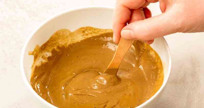 DIY clarifying face mask