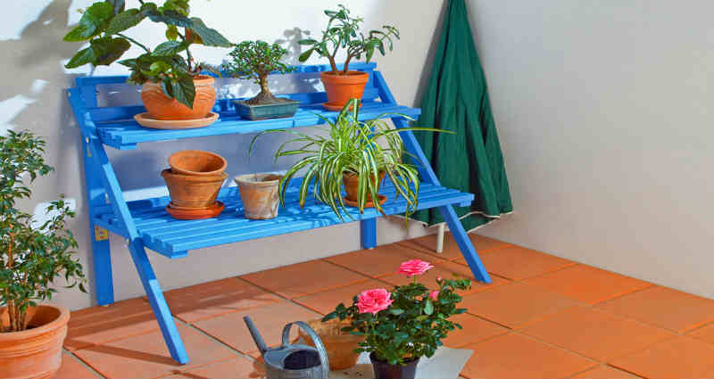 build a folding potplant stand