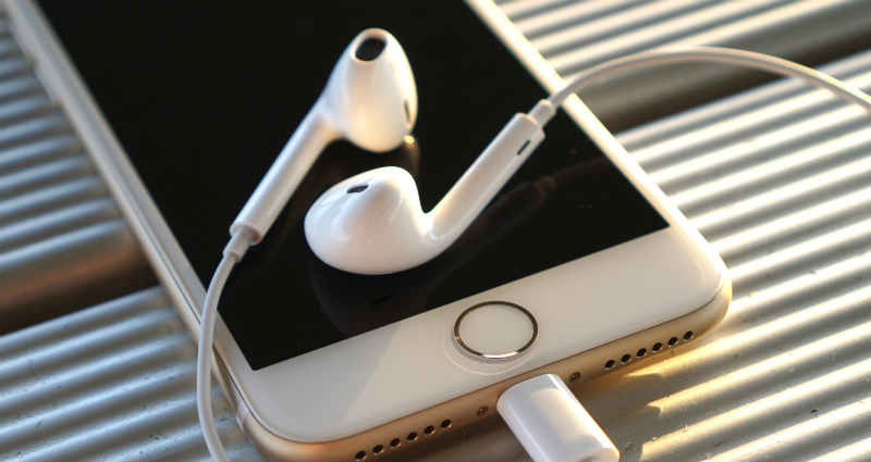 create a playlist on iTunes