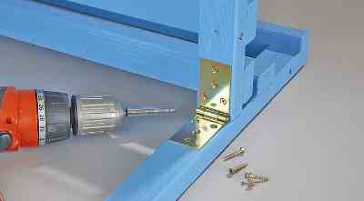 Build a folding potplant stand