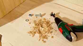 build an office in a cupboard