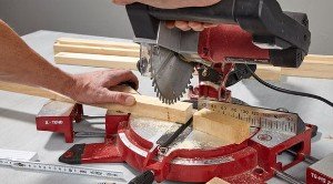 upcycle a lamp from leftover wood