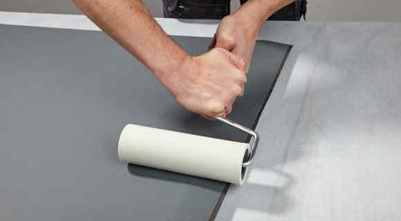 cover a desk with linoleum