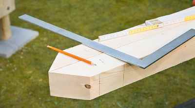 four-poster garden day bed