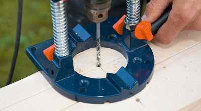 four-poster garden day bed