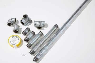 make a shelf from pipes