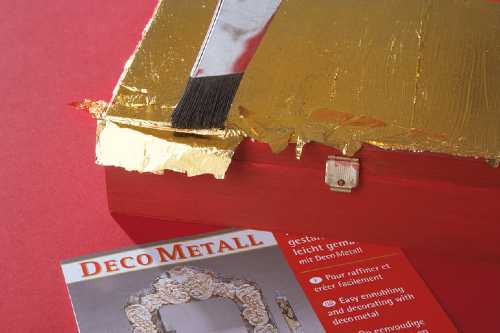 apply metallic finishes for craft easily