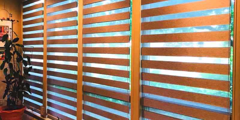 insulate windows against sun and heat