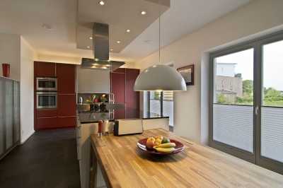 insulate windows against sun and heat