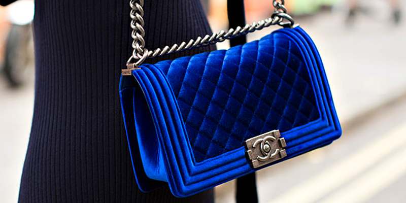 How to spot Chanel 2.55 fake vs real