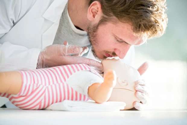 how to give CPR to babies and children