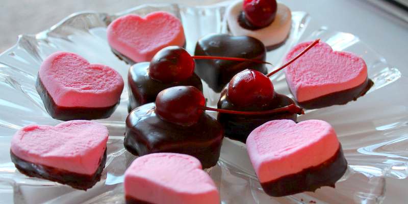 How to make marshmallow - hearts choc (1)