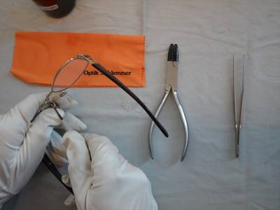 How to tighten glasses