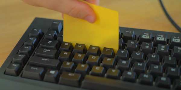 how to clean a keyboard 