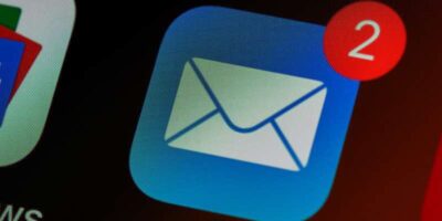 How to block emails on iphone or ipad