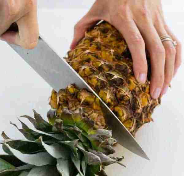 how to pick a pineapple