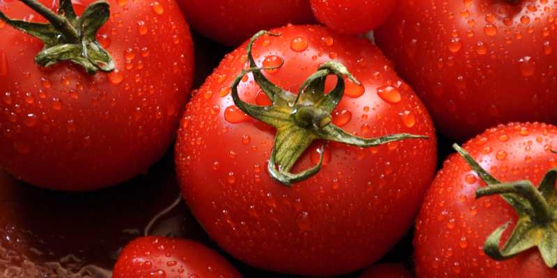 How to peel a tomato