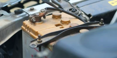 How to know a car battery is dead