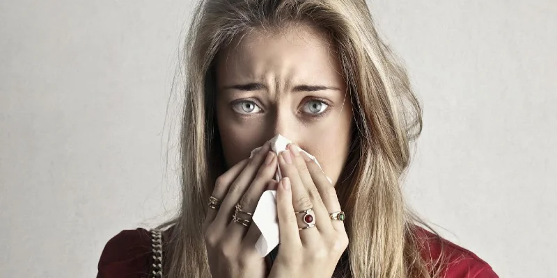 how to stop a runny nose